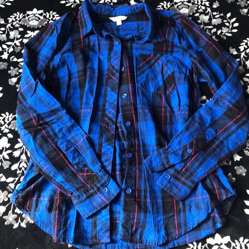 blue and pink flannel button up